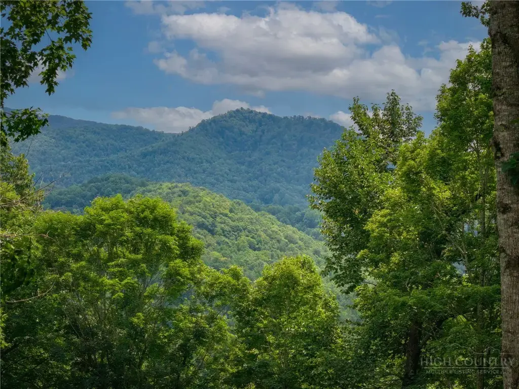 Lot 70 Bear Paw Road, Elk Park