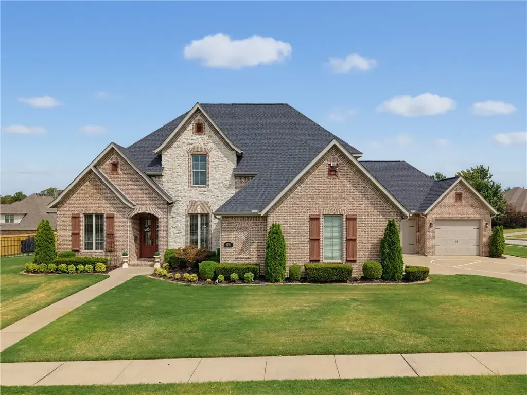 1291 Edinburgh Loop, Elm Springs