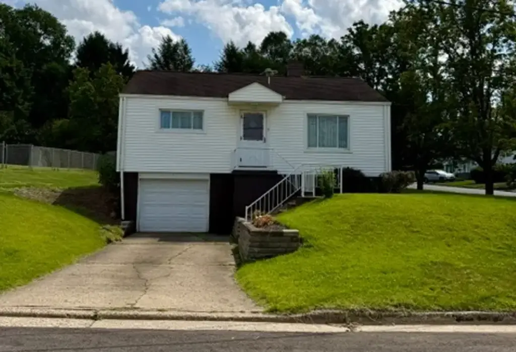 1 Anderson Court, Monessen