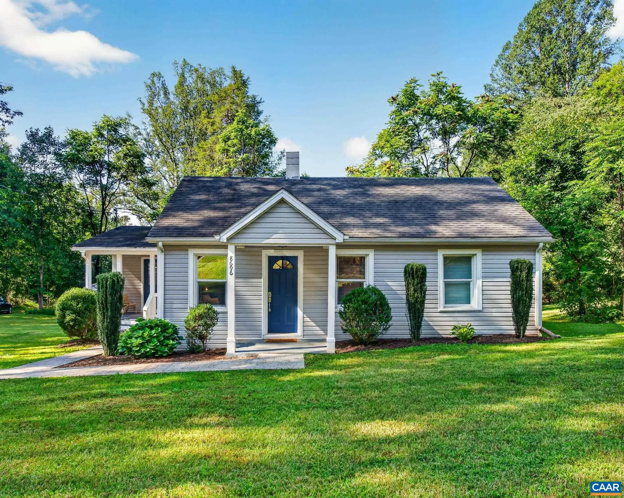 8696 Howardsville Tpke, Schuyler