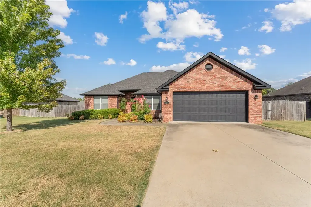 1854 S Sinclair Avenue, Fayetteville