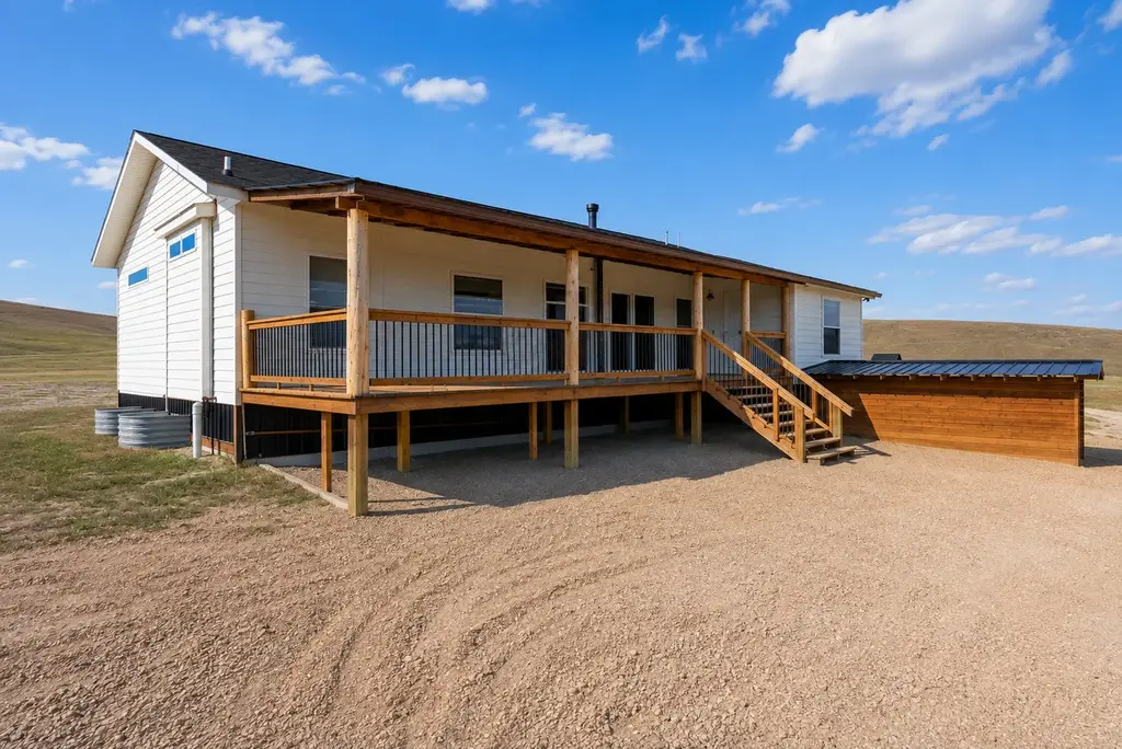 83 Fox Hill Drive, Hall