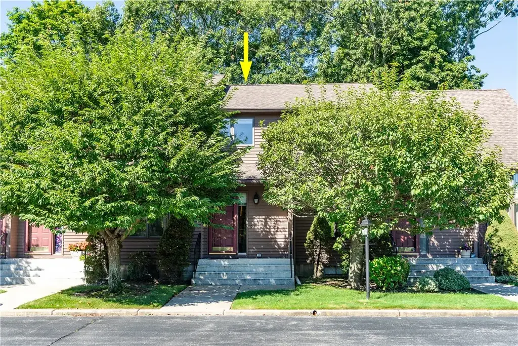248 Mayfield Ave # E, Cranston