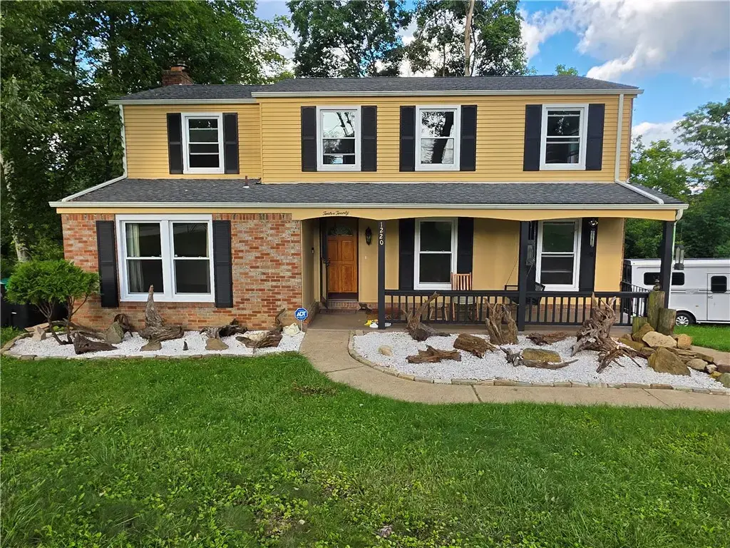 1220 Fox Run Circle , Upper St Clair