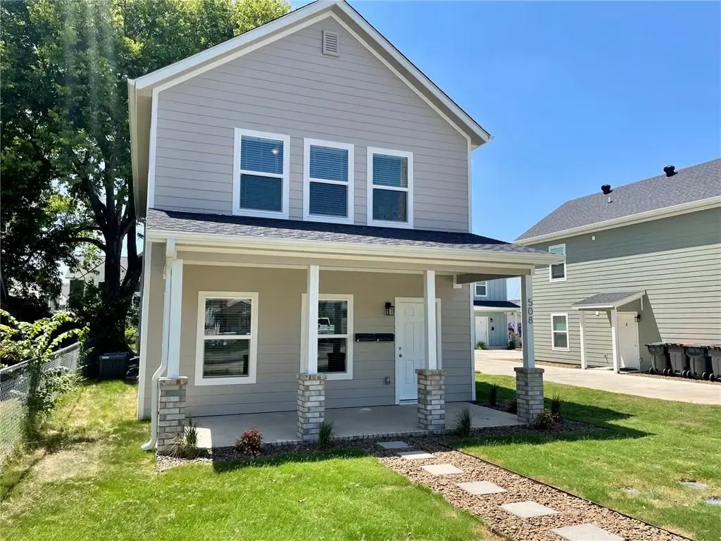508 Park Street B, Springdale
