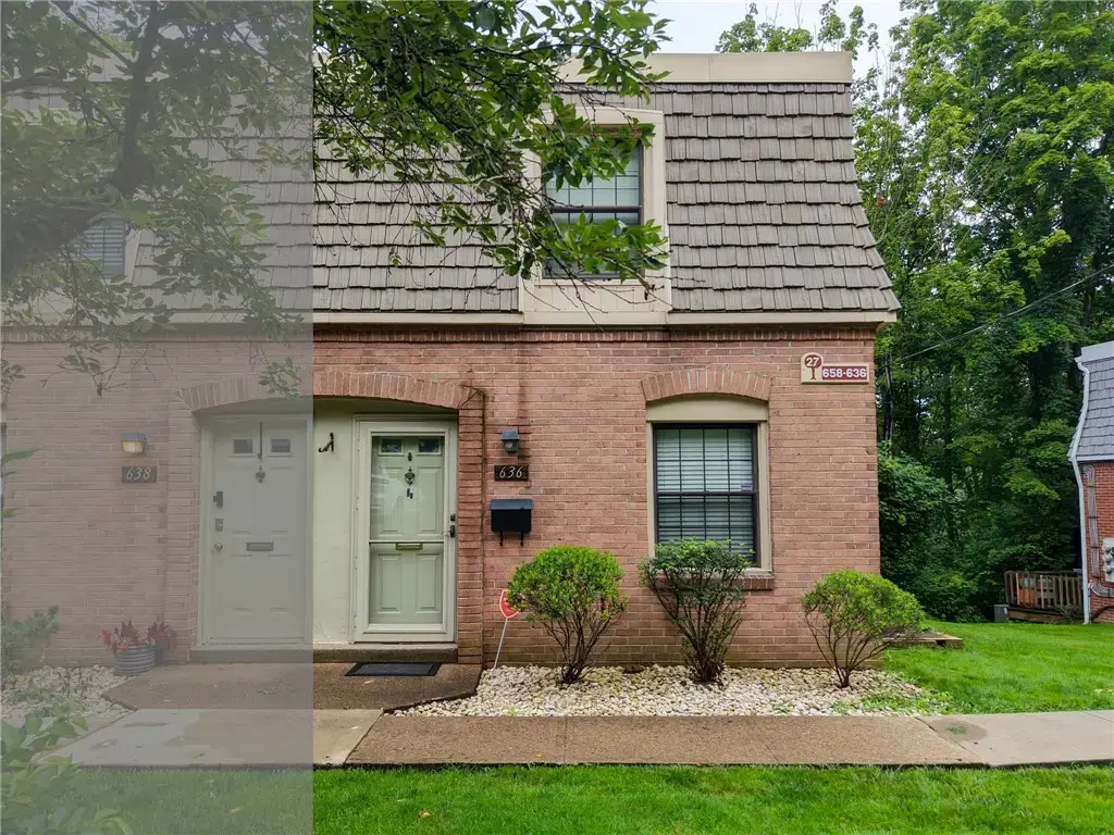 636 Carriage Circle , Pennsbury