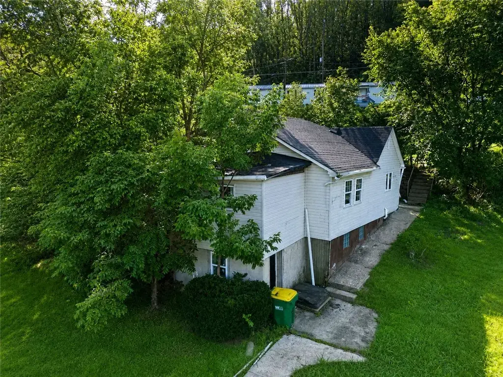 13 High Street, Twp of But NW