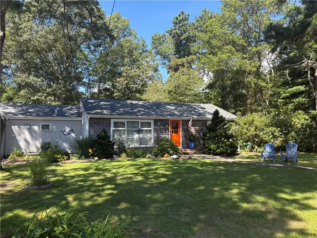 384 Holly Road Rd, South Kingstown