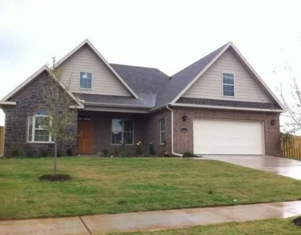 3401 Sw 8th Street, Bentonville