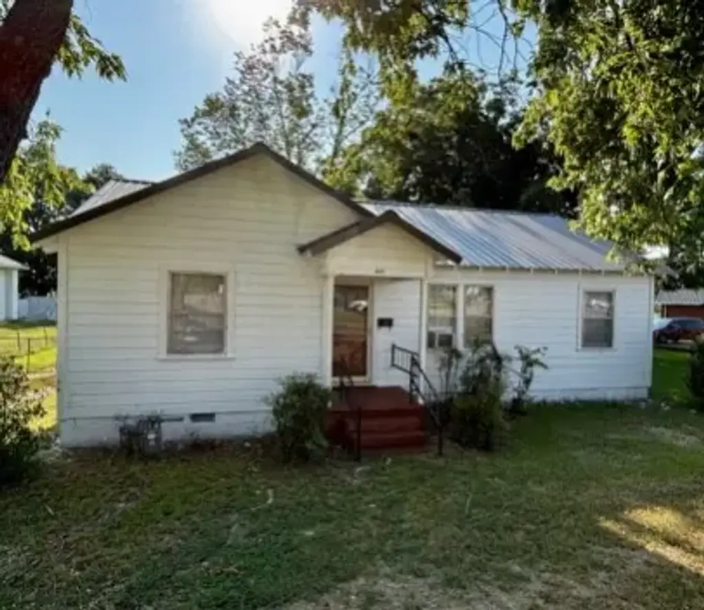 809 Rogers Street, Clarksville