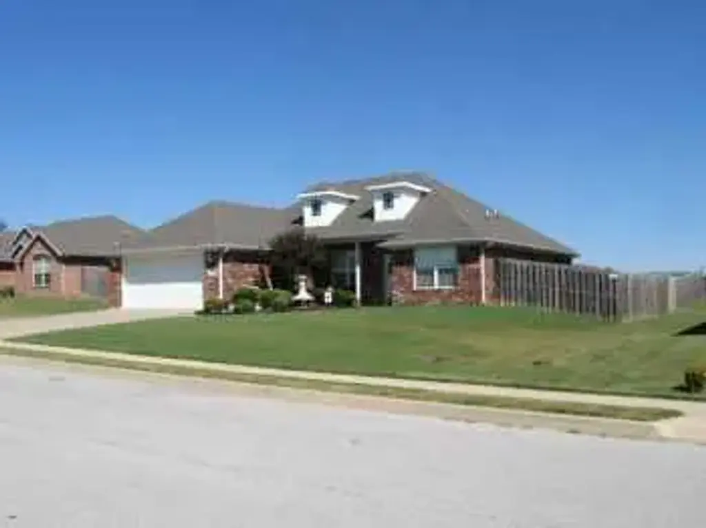231 Beasley Drive, Centerton