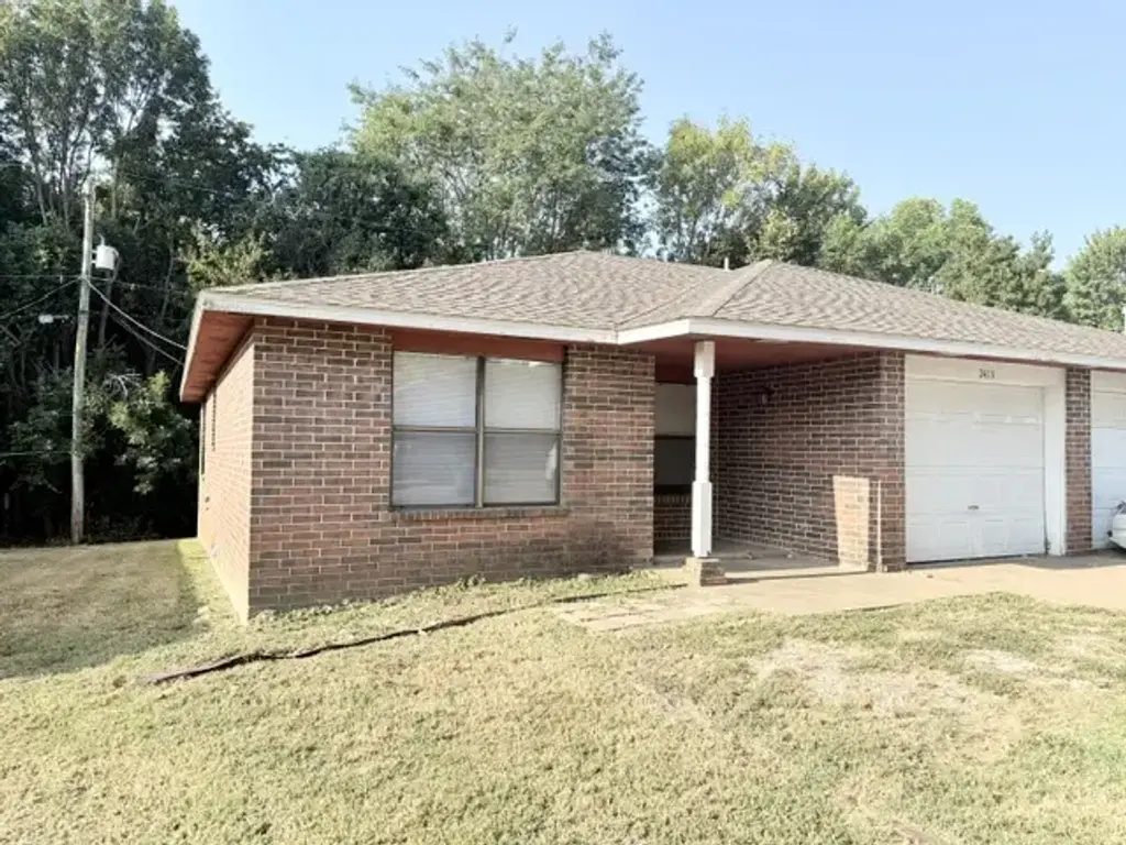 2415 W Mary Drive, Johnson