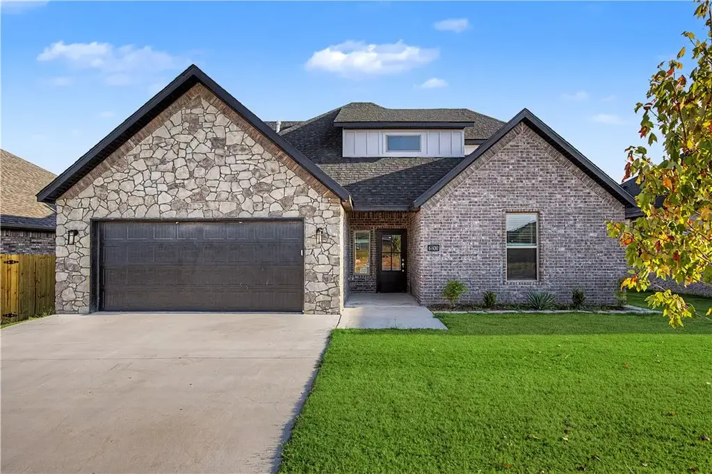 6800 Sw High Meadow Boulevard, Bentonville
