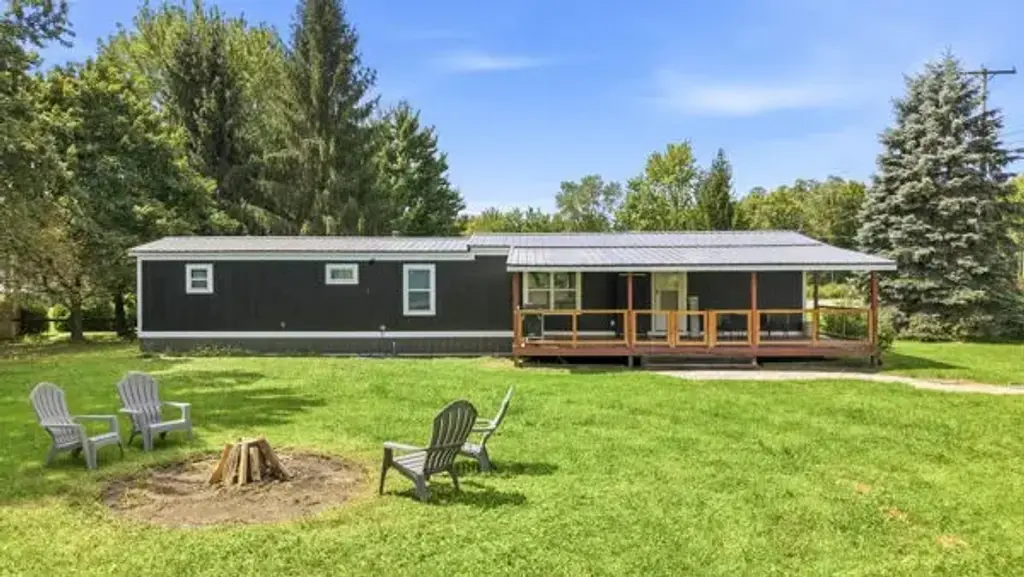 1561 Westford Road , Jamestown