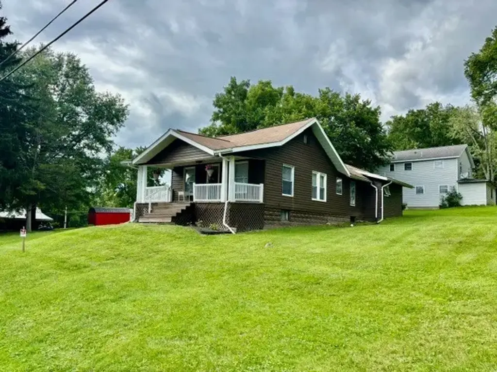 405 Lawnview Avenue , Neshannock