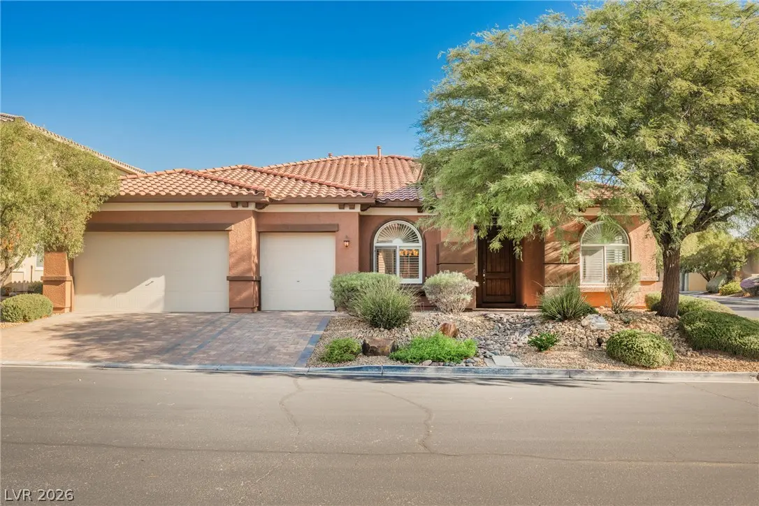 Photo of Listing #2811085