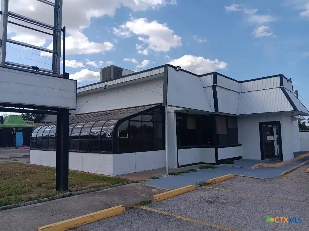 829 W Rancier Avenue, Killeen