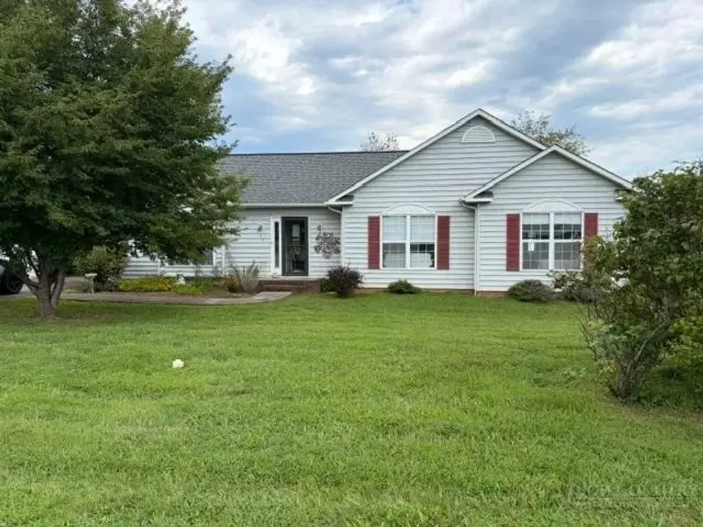 104 Blairfield Court, North Wilkesboro