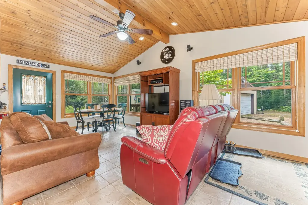 5634 Katie Ln, Conover