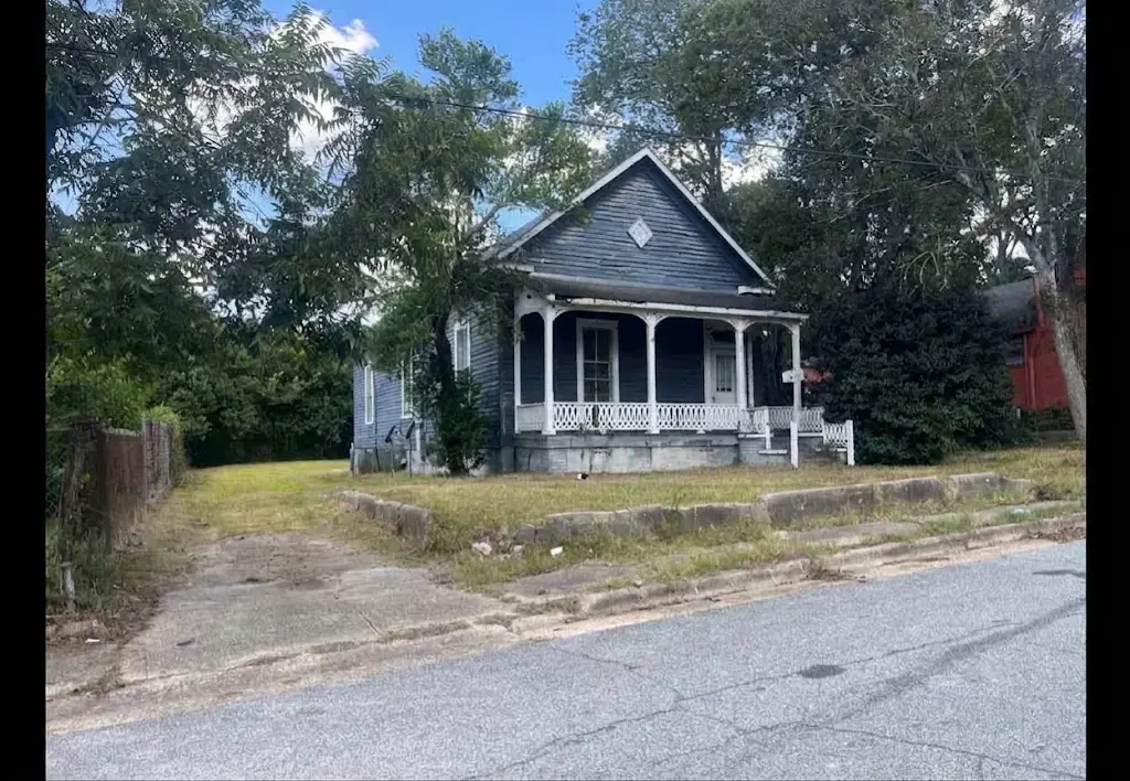 1903 10th Ct, Phenix City