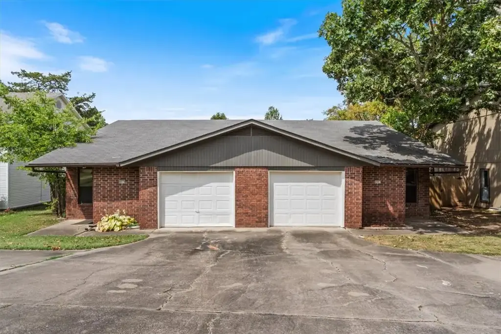 4079 & 4081 N Sunflower Circle, Fayetteville