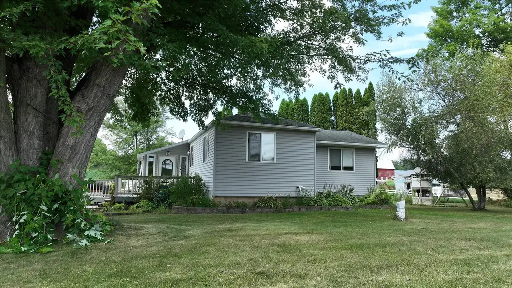 N13607 County Road Q, Downing