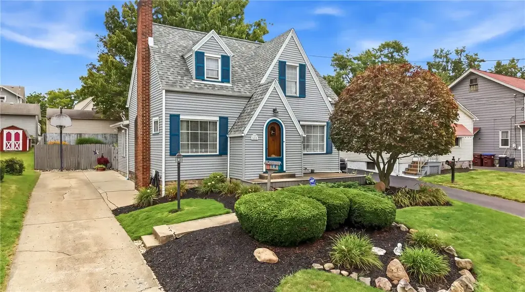 387 Spencer Avenue , Sharon