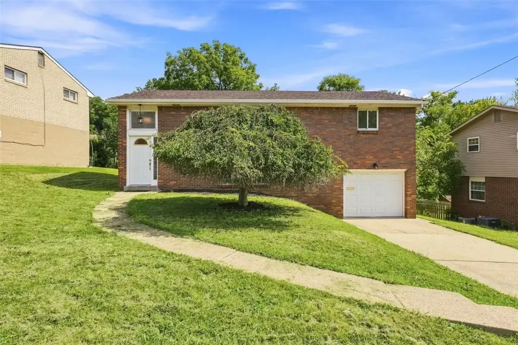 138 Yosemite Drive , Penn Hills