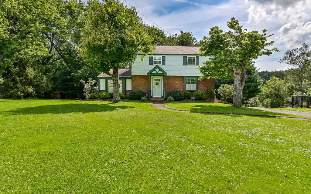 5404 Peach Drive, Richland
