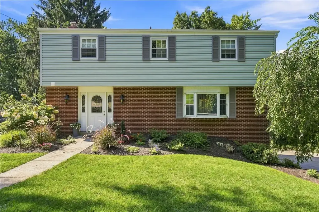 2809 College Park, Shaler