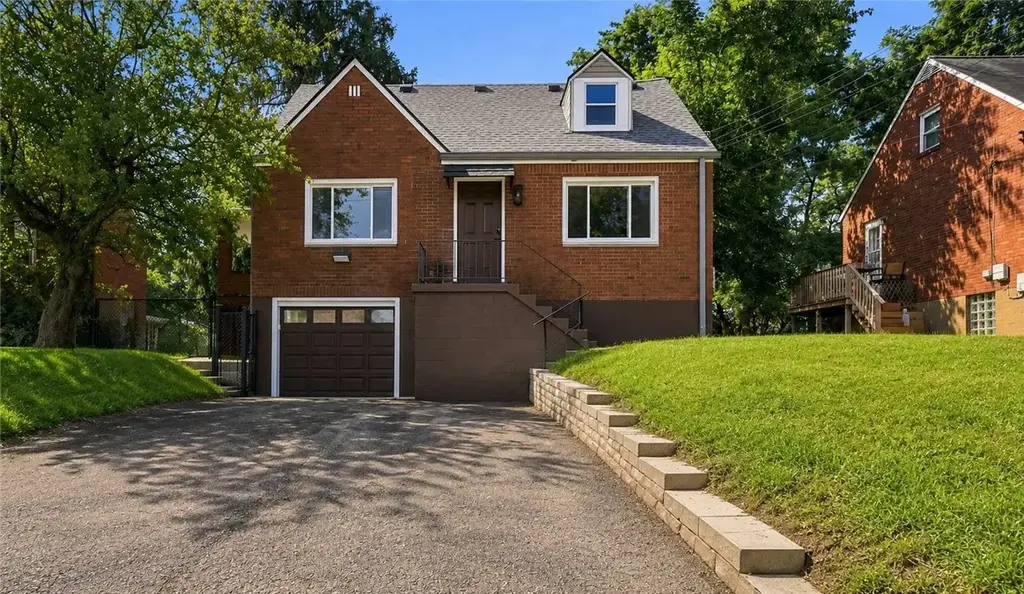 1252 Brinton Road , Braddock Hills