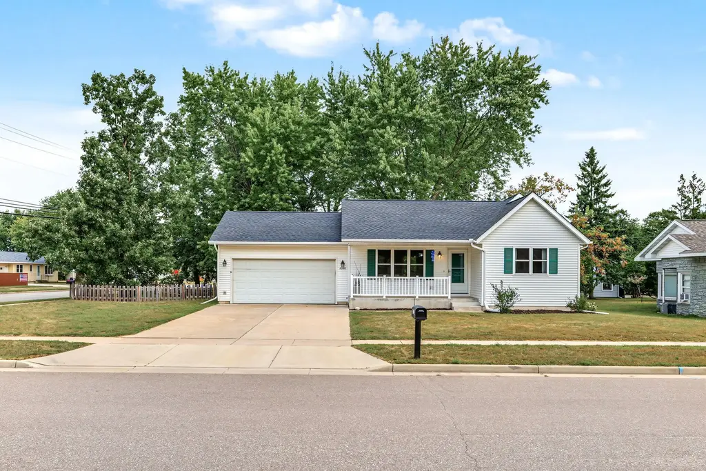 2336 Bradwood Avenue, Altoona