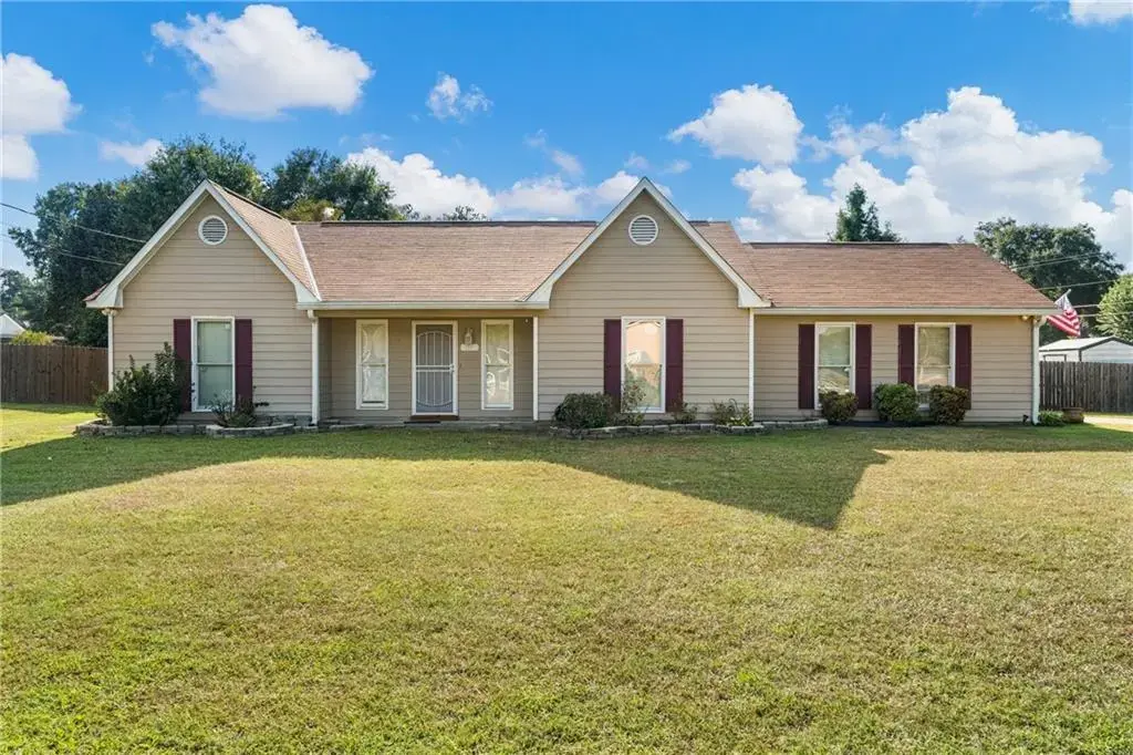 151 Lee Road 919, Phenix City