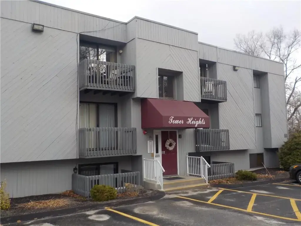 78 Saint Joseph St, Woonsocket