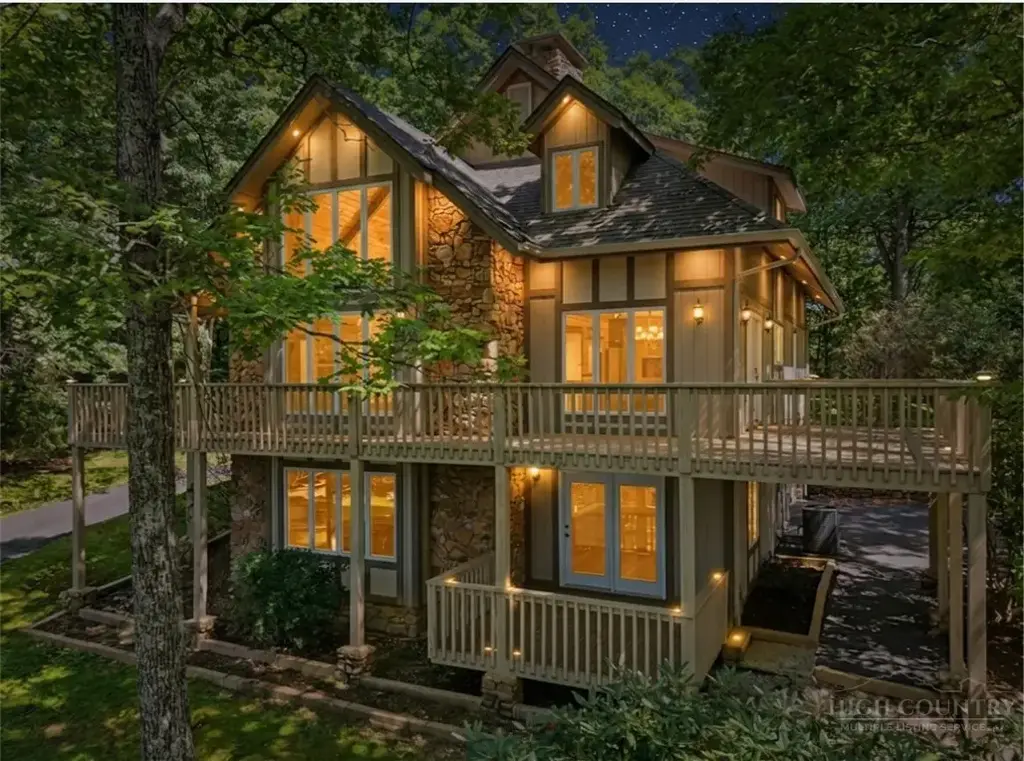 765 Oak Ridge Drive, Boone