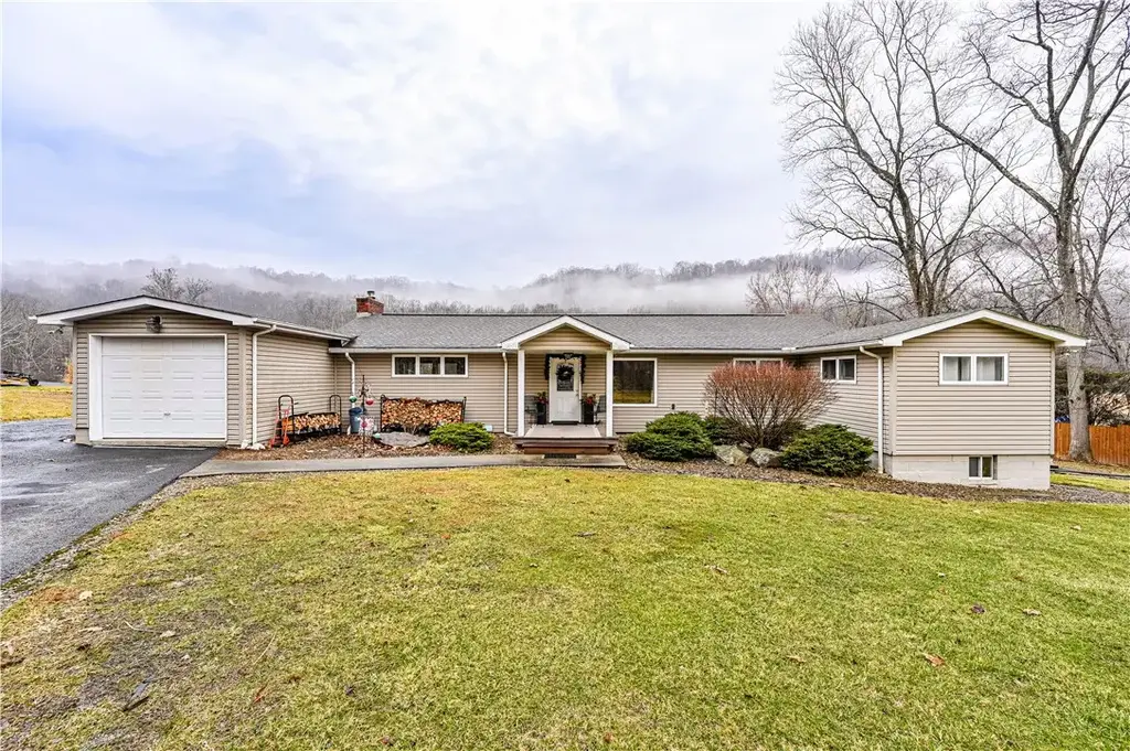 931 Darlington Road , Ligonier