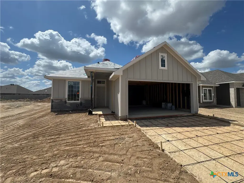 704 James Parker Circle, Killeen