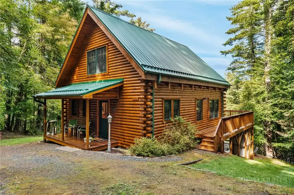 162 Springtime Lane, West Jefferson