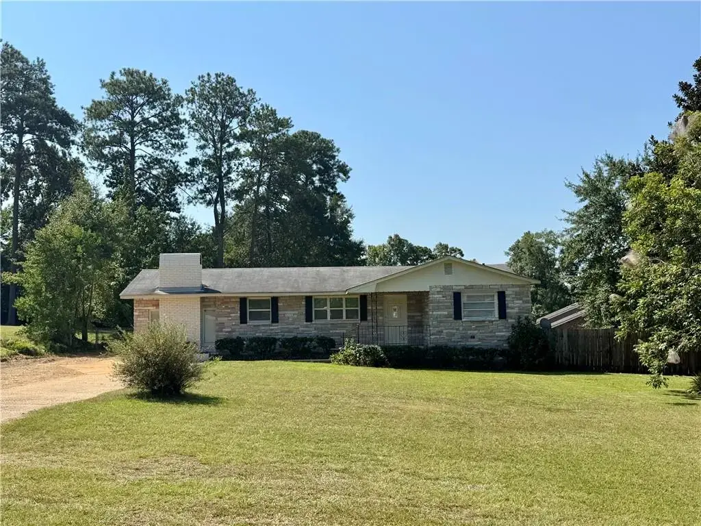 2060 Lee Rd 427, Phenix City