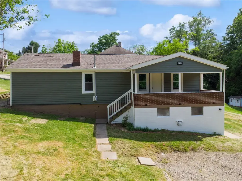 690 Brownstown Road , Irwin