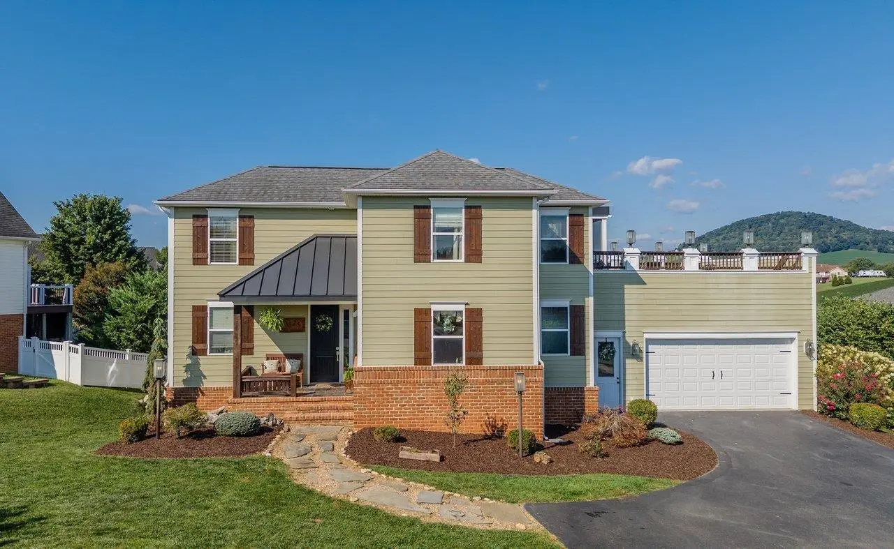 3525 White Oak Dr, Rockingham