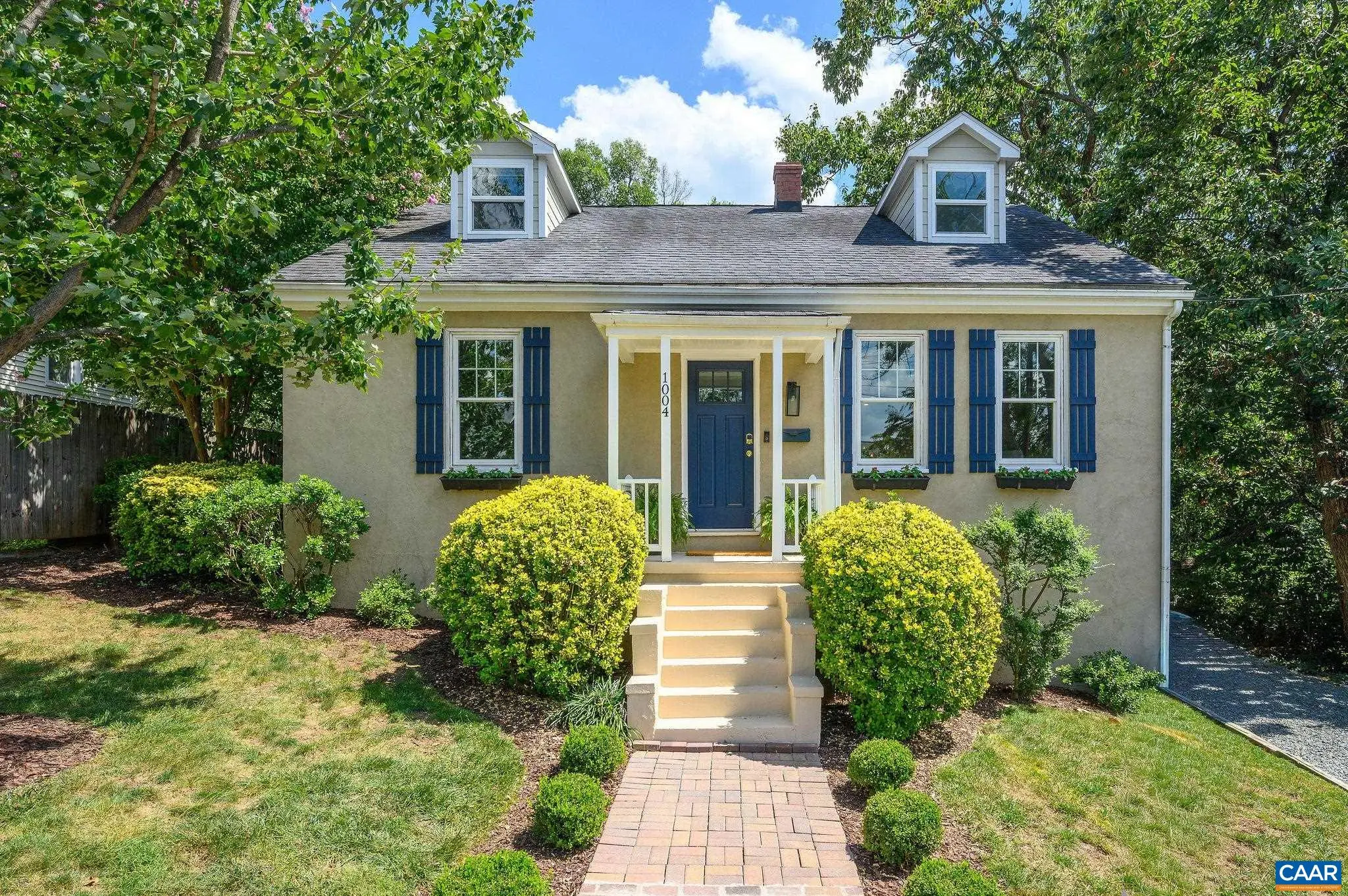 1004 Rayon St, Charlottesville