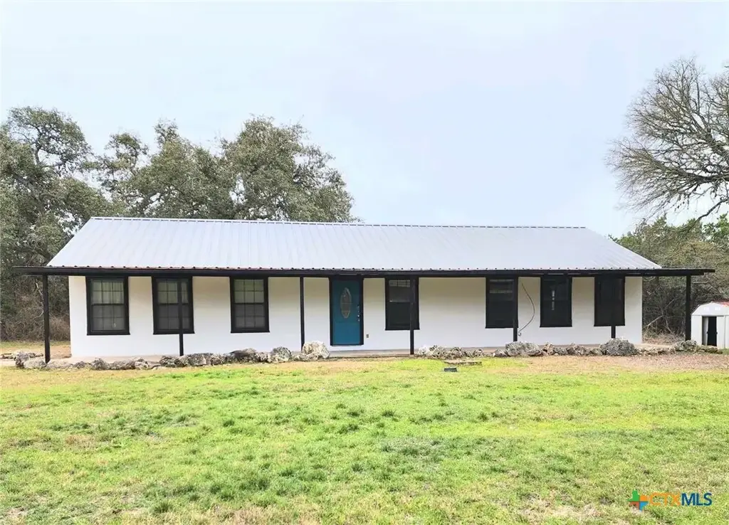 818 Fawn River Drive, Spring Branch