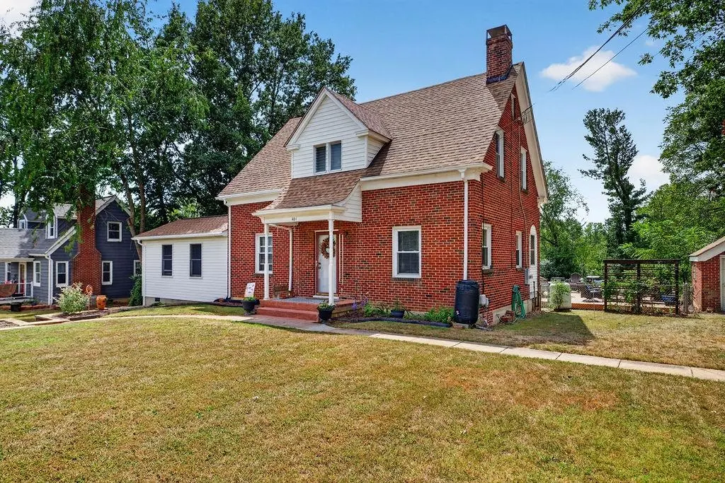 304 Oak Ln N, Waynesboro