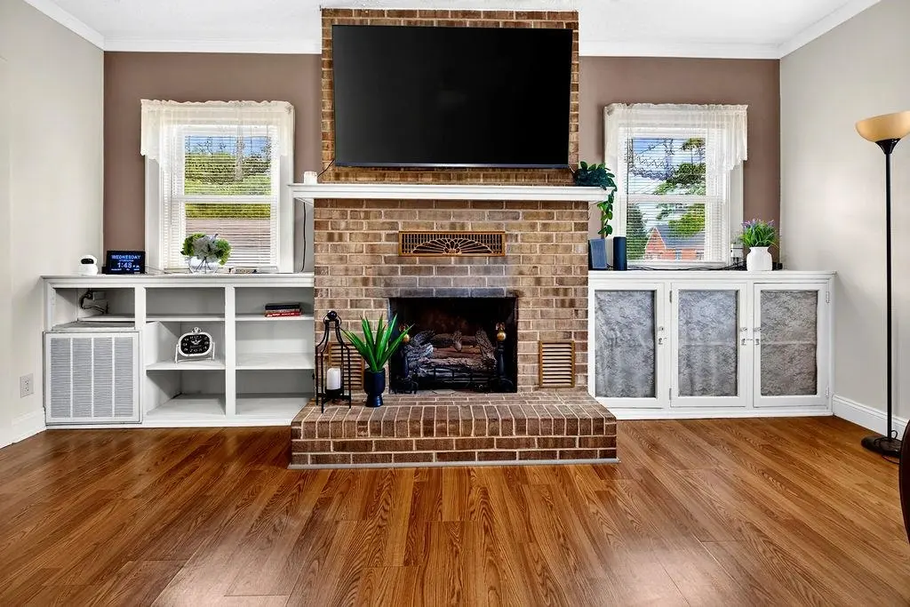 304 Oak Ln N, Waynesboro