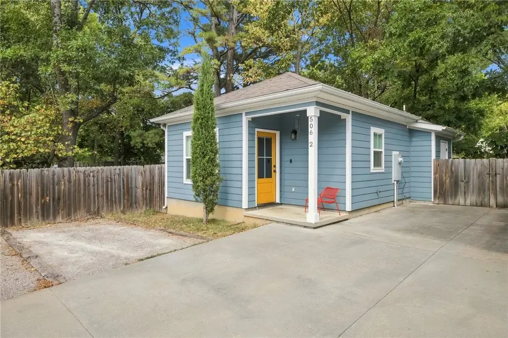 506 S College Avenue 2, Fayetteville