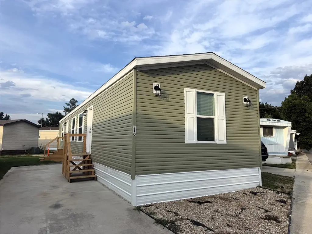 310 Harbison Drive, Hamilton