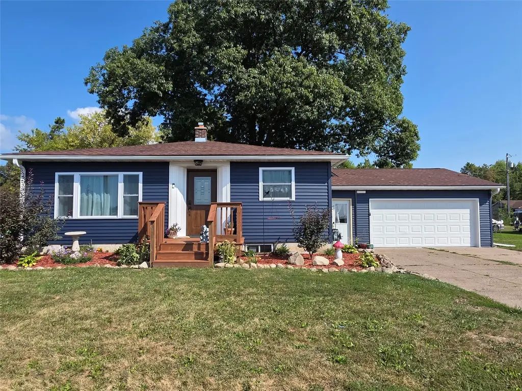 807 Augusta Street, Rice Lake