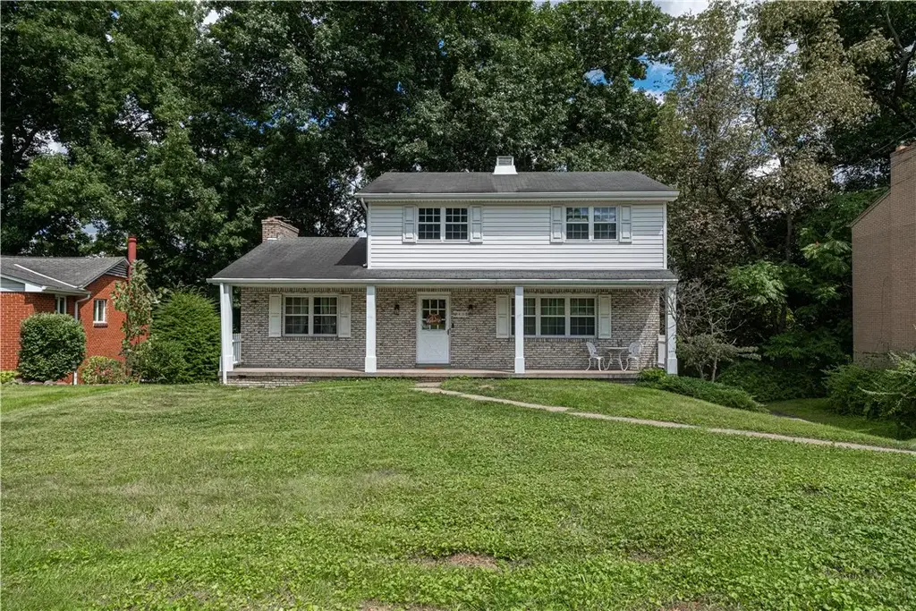 115 Saint Andrews Circle , Elizabeth Twp/Boro
