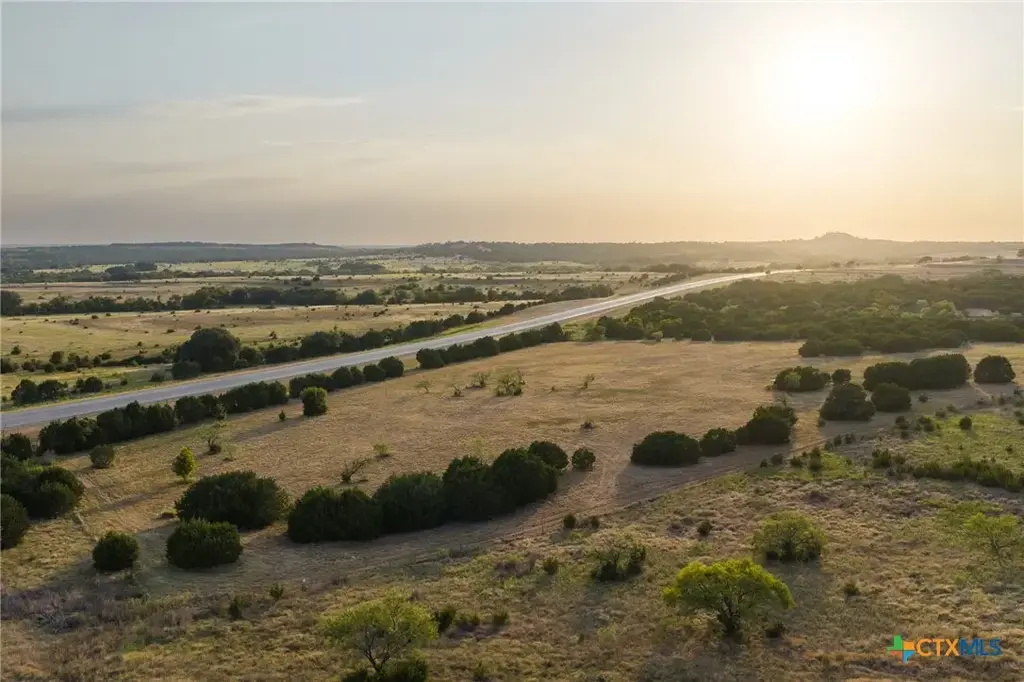 2892 N Us Highway 183, Lampasas